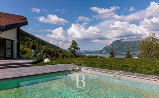 Villa in Sévrier, Auvergne-Rhône-Alpes, France 1