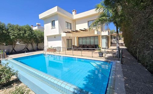 Villa in Girne (K.K.T.C.), Türkiye 1