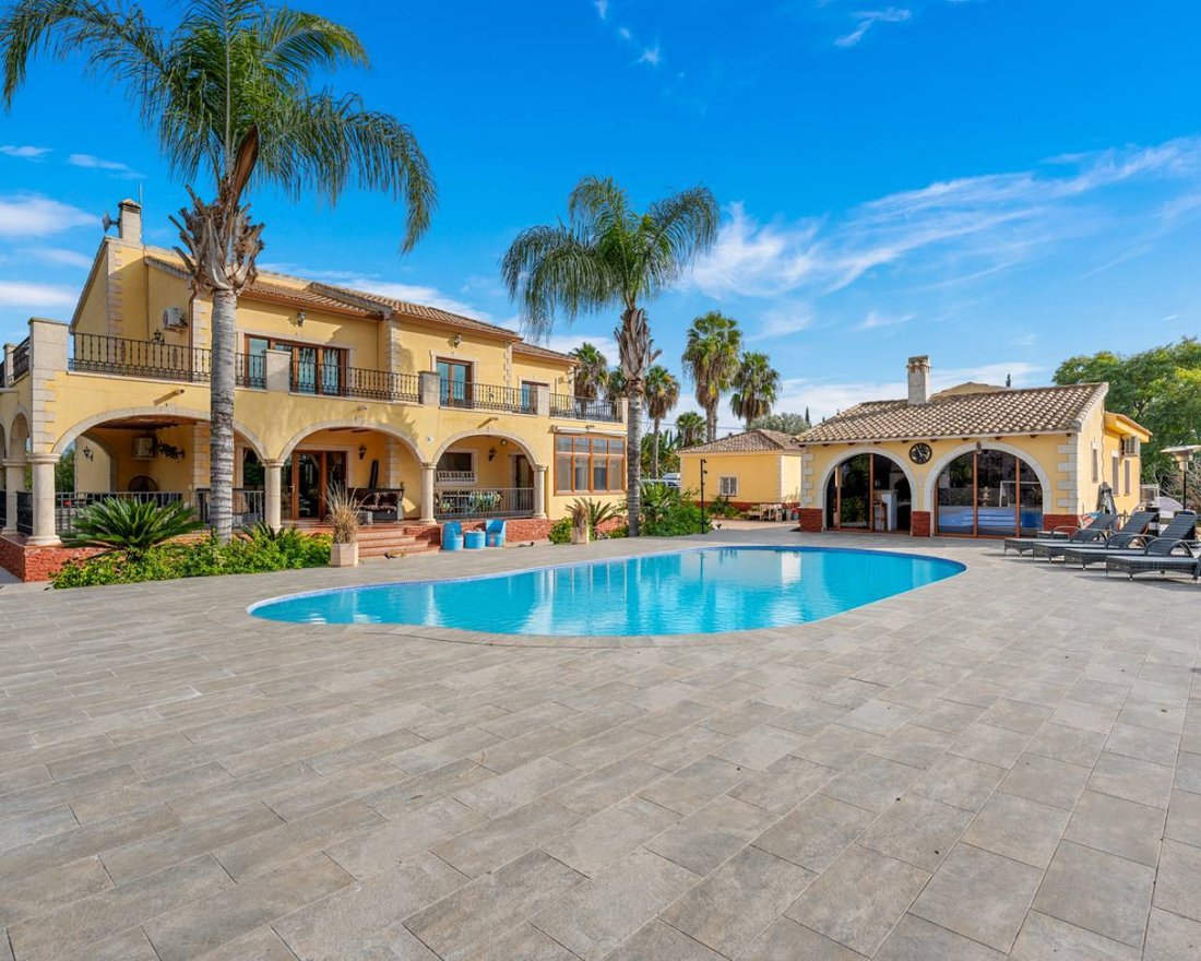 Finca in Orihuela, Valencian Community, Spain 2 - 16930457