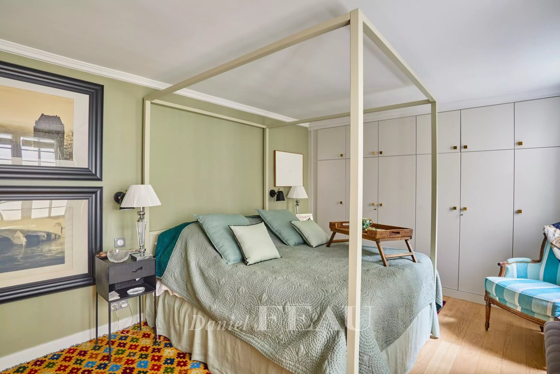 Apartment in Saint Thomas d'Aquin, Paris 7e Arrondissement, Paris 4 - 16958435