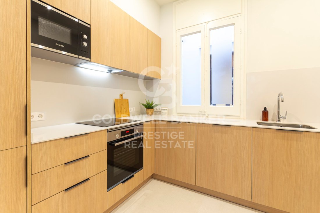 Apartment in Eixample, Barcelona, Spain 5 - 16960907