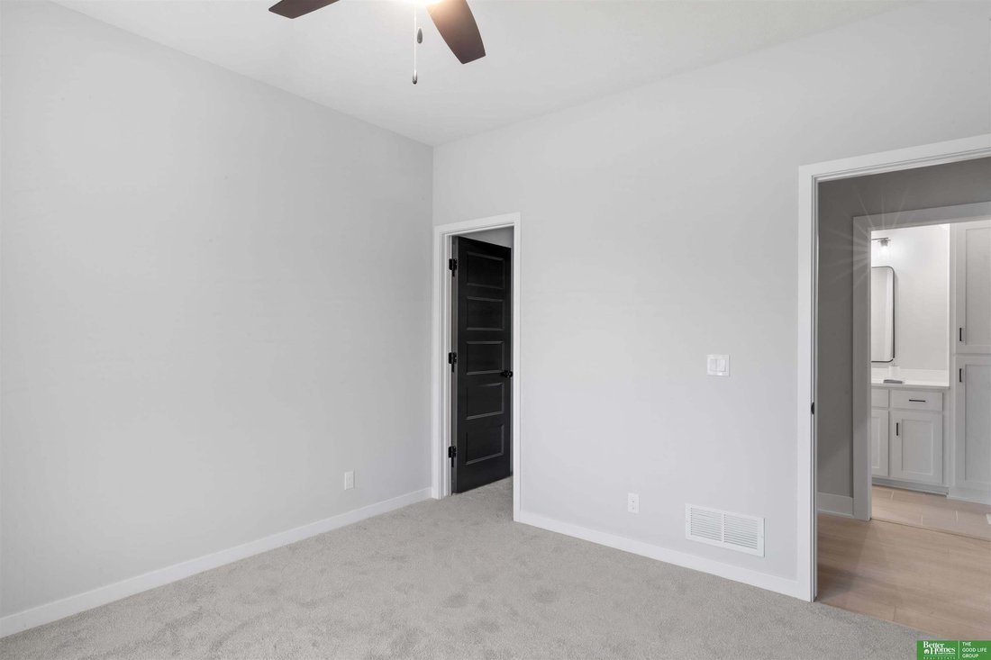 House in Papillion, Nebraska, United States 4 - 16958325