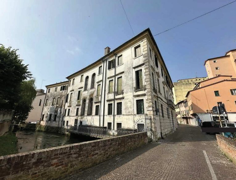 Apartment in Cathedral - Piazza dei Signori, Treviso, Italy 1 - 16959585