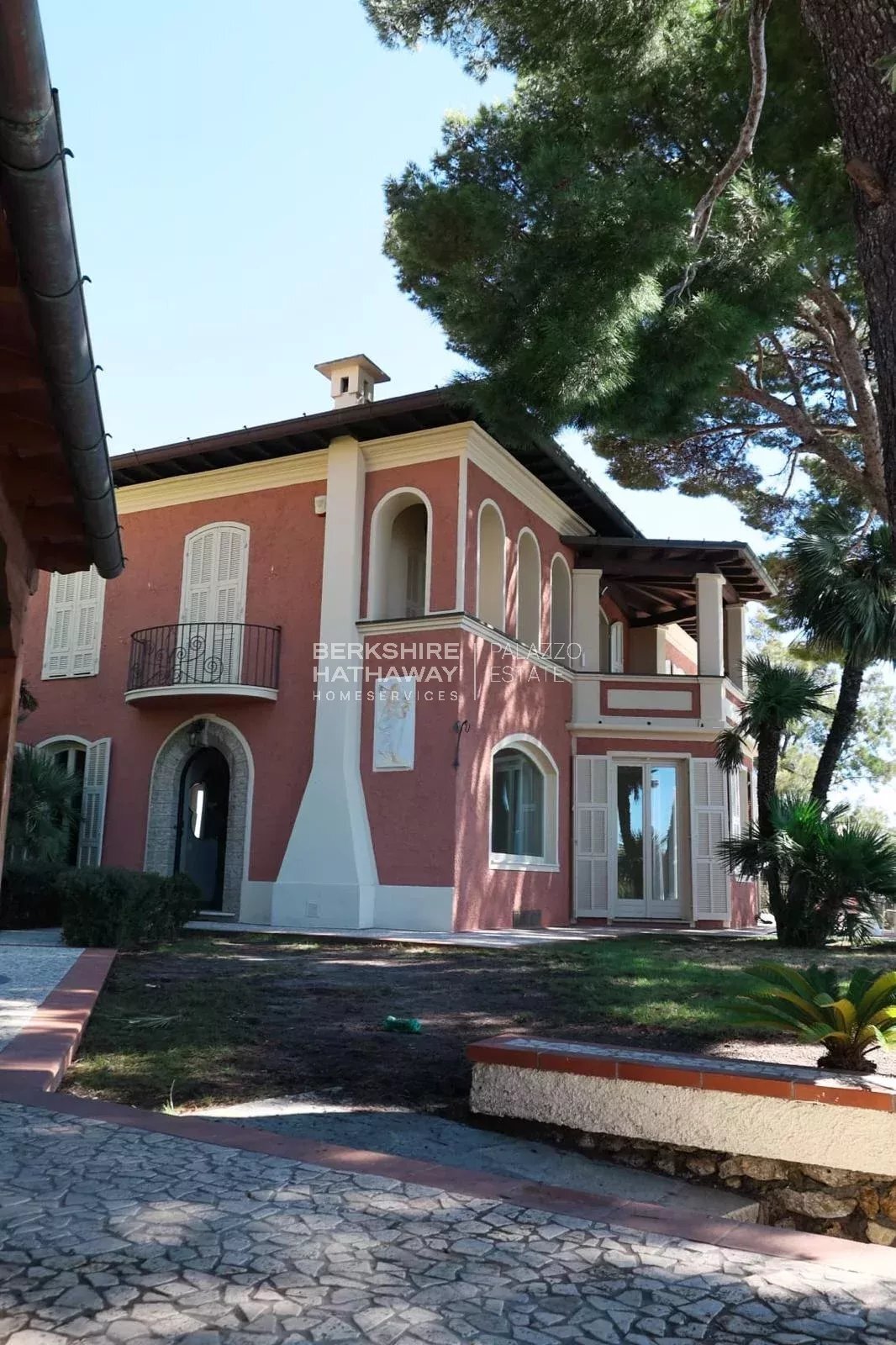 Villa in City Center, Ventimiglia, Liguria 3 - 16959638