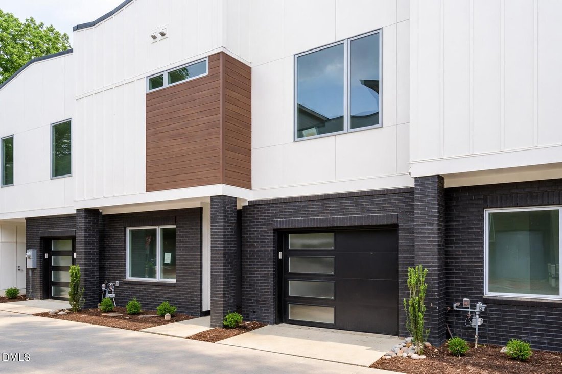 Townhouse in Raleigh, North Carolina, United States 1 - 16876309