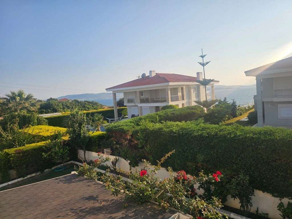 Villa in İzmir, İzmir, Turkey 2 - 16960104