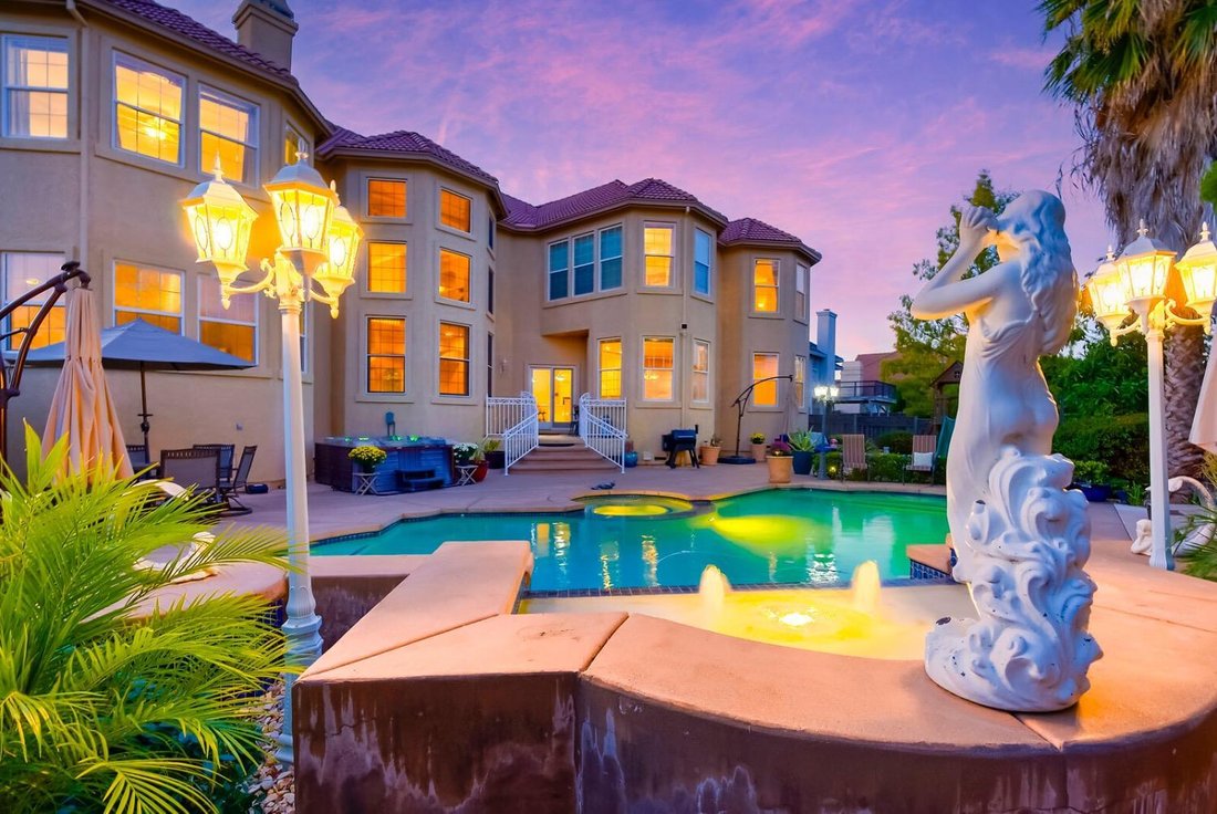 House in Folsom, California, United States 3 - 16958739