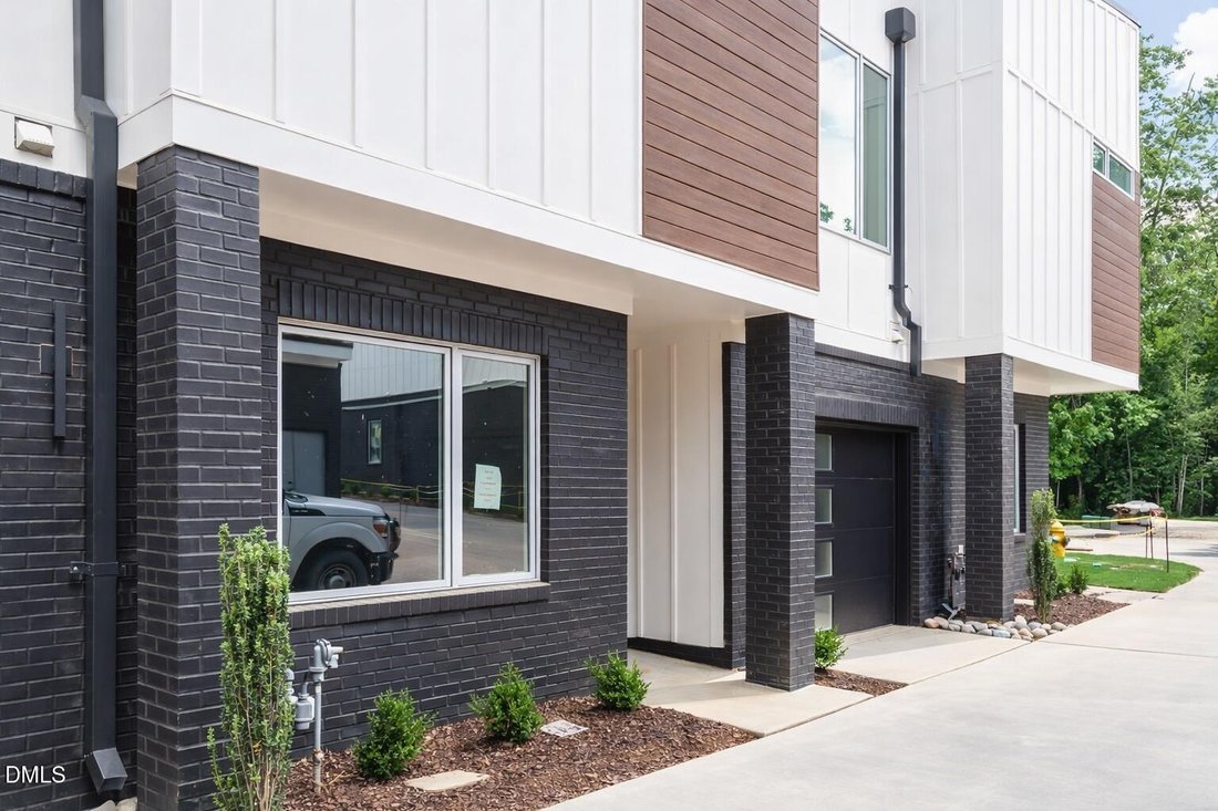 Townhouse in Raleigh, North Carolina, United States 2 - 16876309