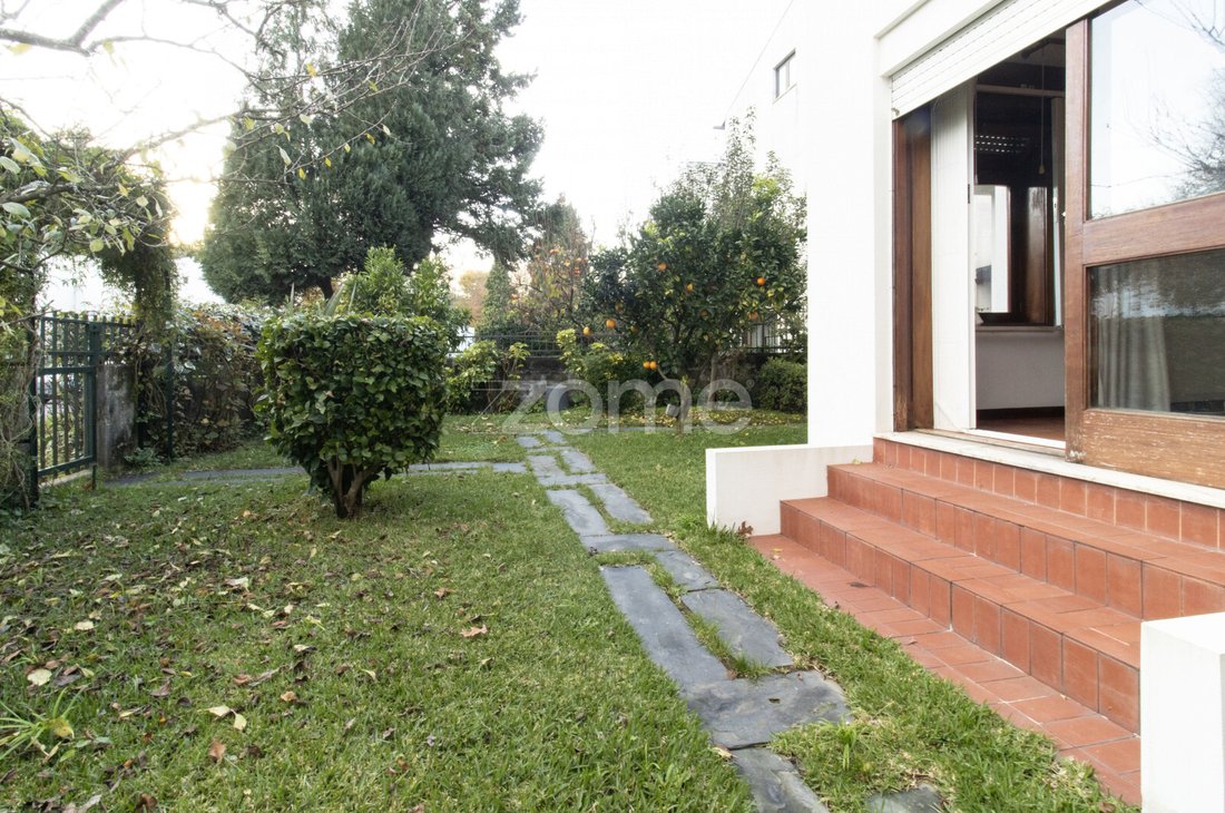 House in Braga (Sao Jose de Sao Lazaro e Sao Joao do Souto), Braga, Portugal 1 - 16961081
