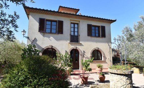 Villa a Cecina Centro, Cecina, Toscana 1