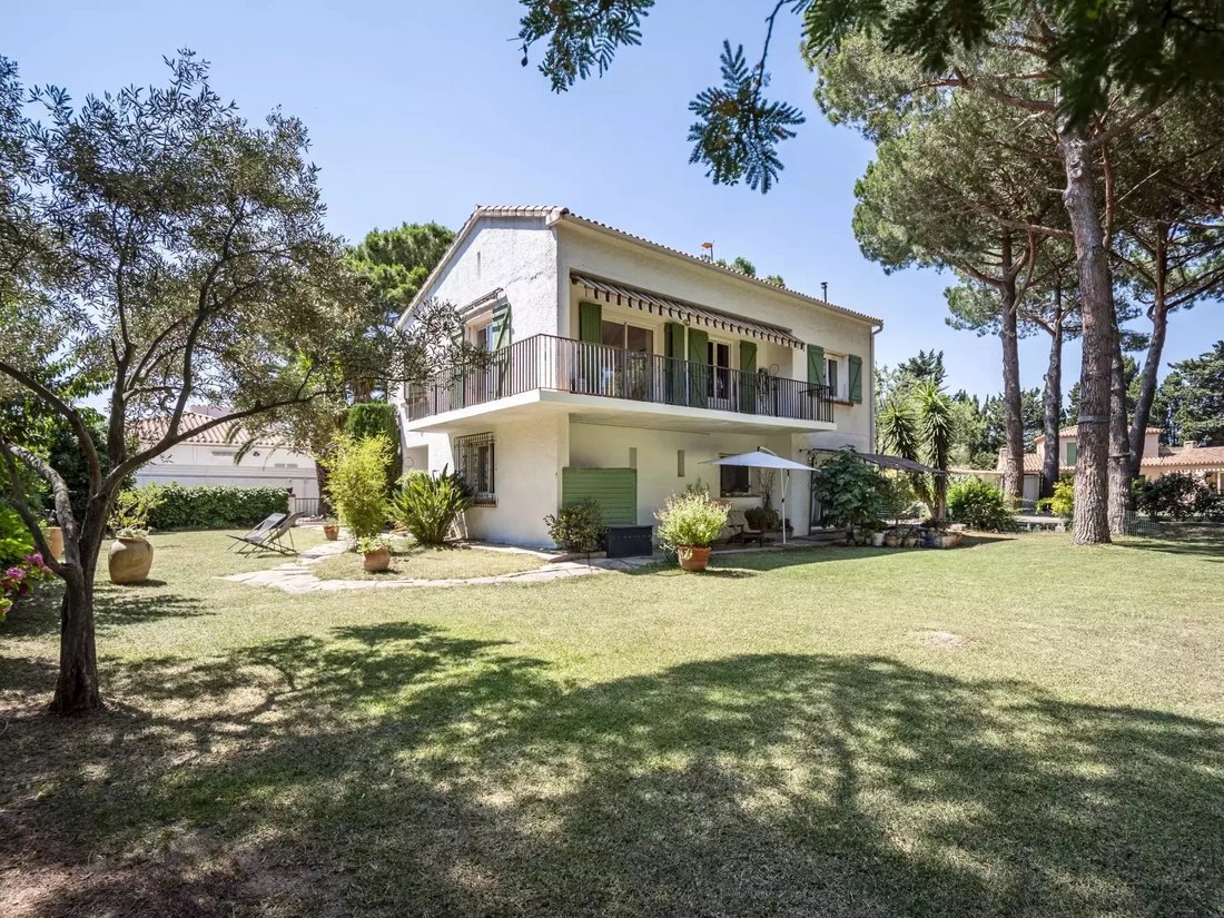 Villa in Les Remparts-Lunette, Perpignan, France 4 - 16958457