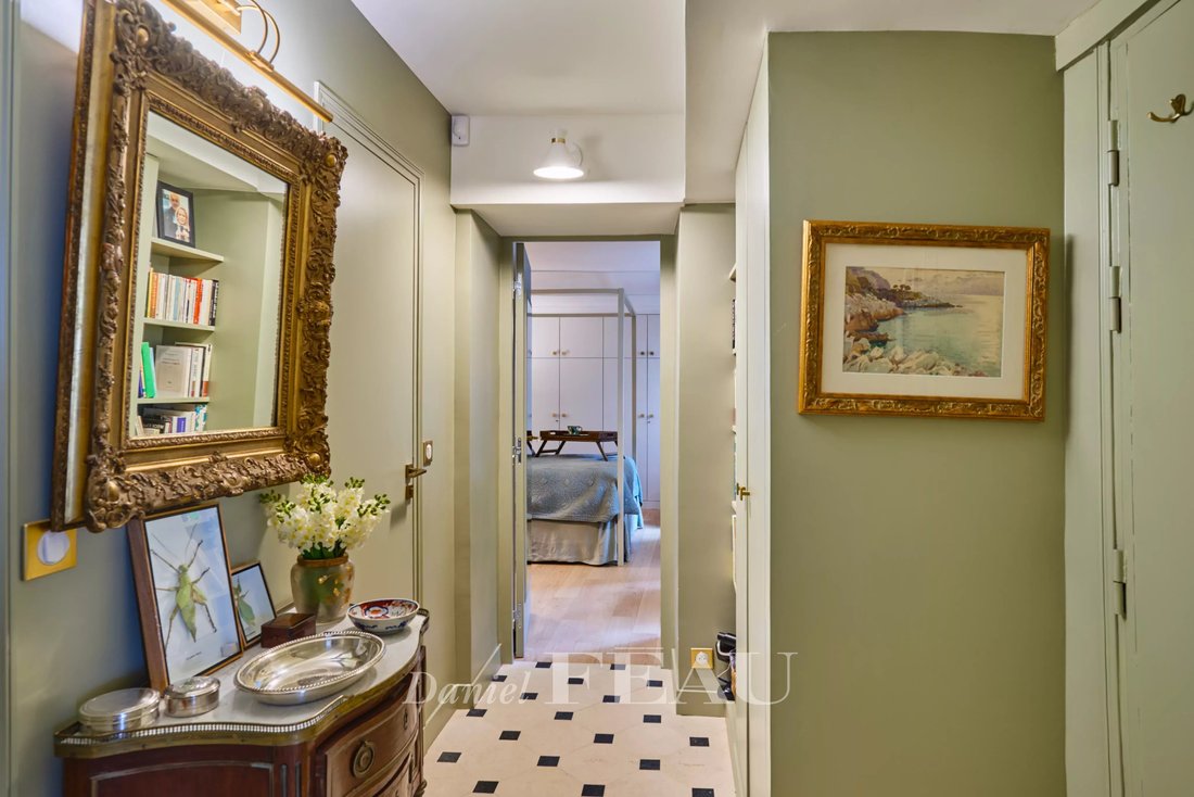 Apartment in Saint Thomas d'Aquin, Paris 7e Arrondissement, Paris 3 - 16958435