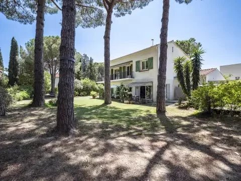 Villa in Les Remparts-Lunette, Perpignan, France 2 - 16958457