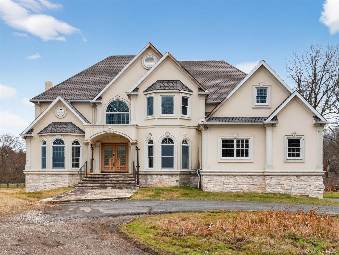 Casa en Spring Valley, Nueva York, Estados Unidos 1 - 16958730