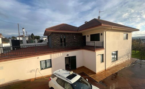 Casa a Guisamo, Bergondo, Spagna 1