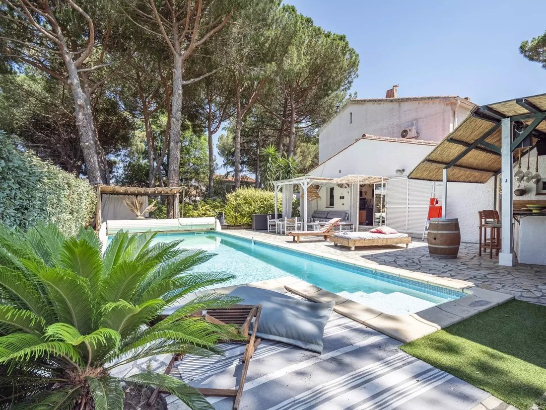 Villa in Les Remparts-Lunette, Perpignan, France 1 - 16958457