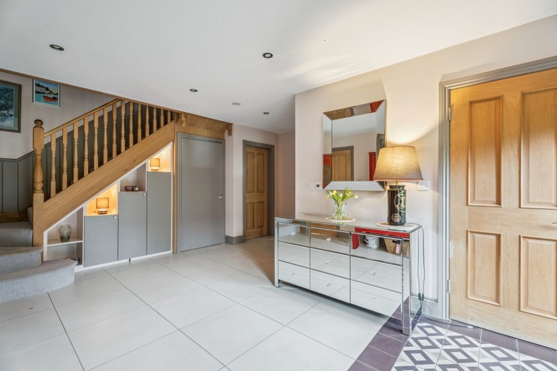House in Berkhamsted, England 5 - 16960119