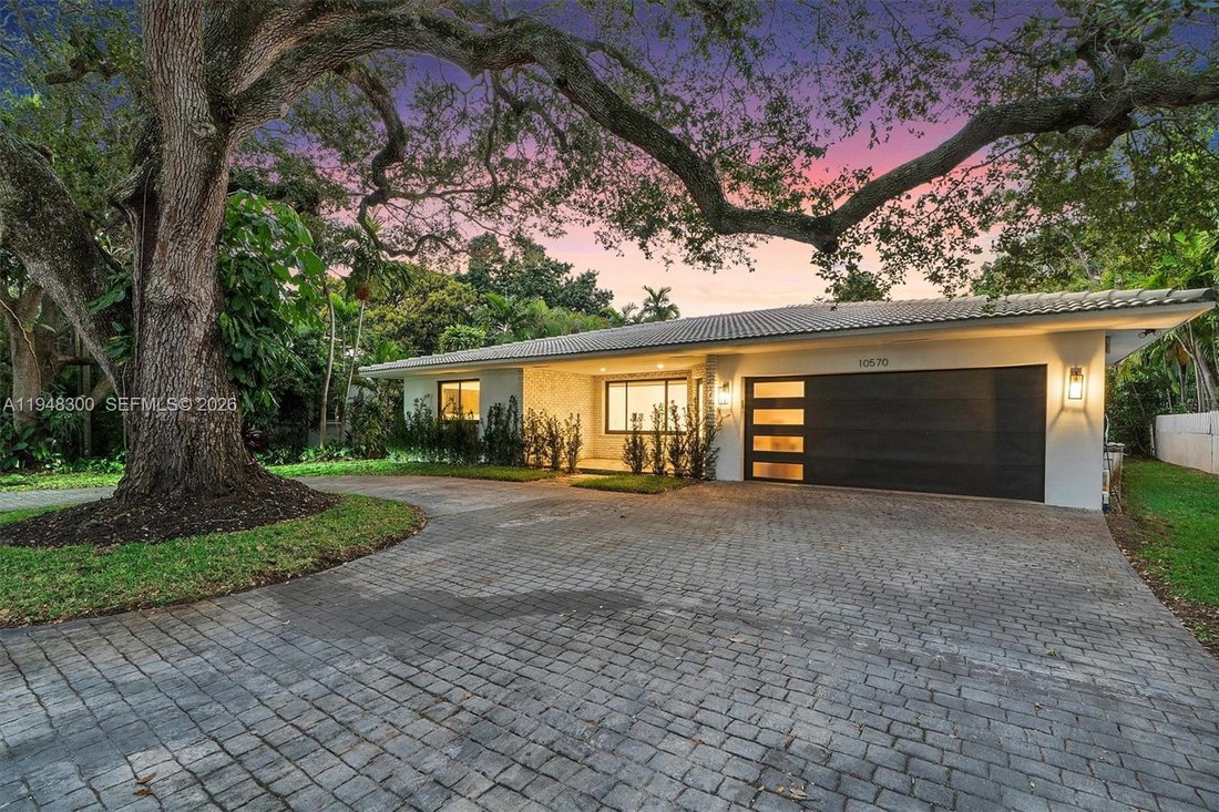 House in Miami, Florida, United States 5 - 16959106