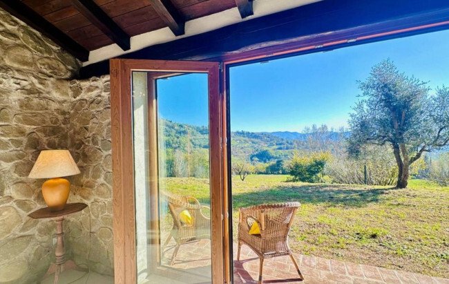 Villa in Barga, Tuscany, Italy 5 - 16958077