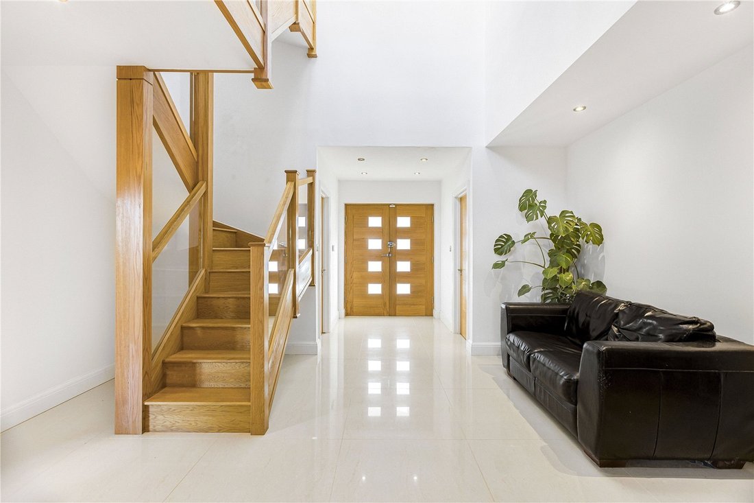 House in Little Heath, Hertsmere, England 2 - 16959575