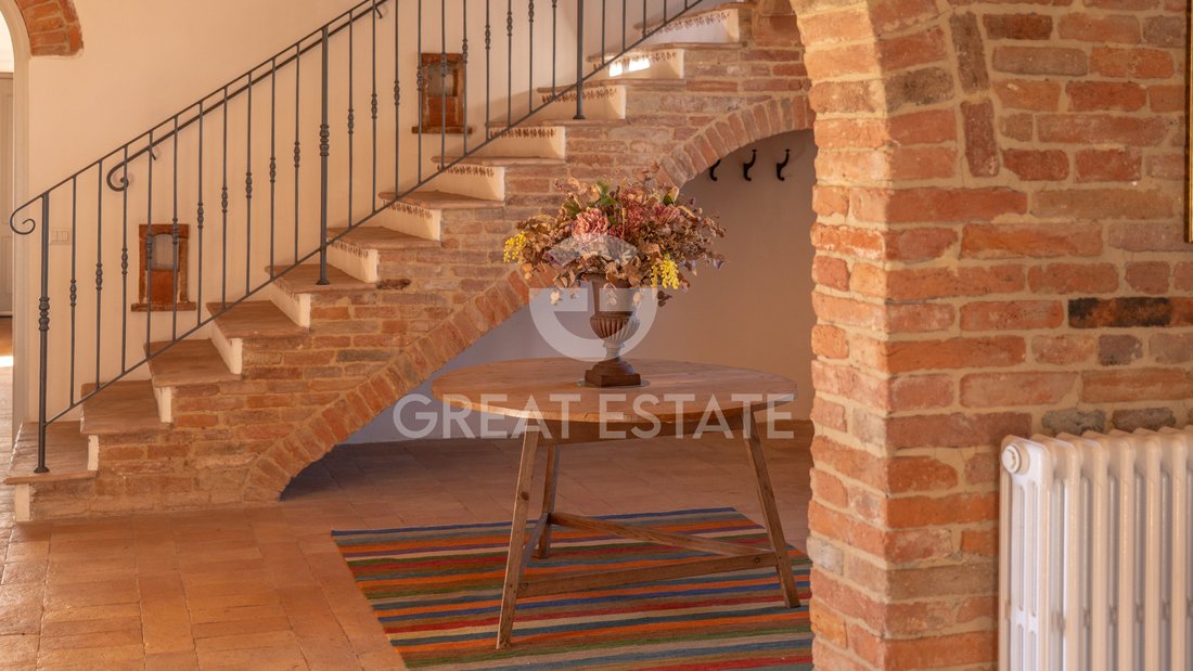 Estate in Castiglione del Lago, Umbria, Italy 5 - 16958068