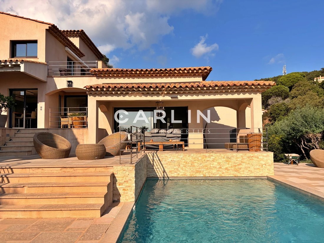 Villa in Les Bouteillers, Sainte-Maxime, France 4 - 16960279