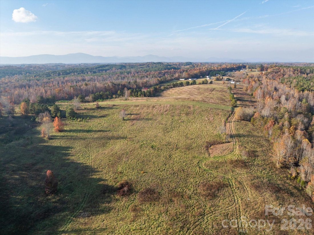 House in Mill Spring, North Carolina, United States 5 - 16670225