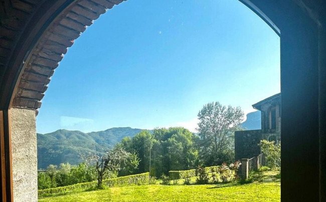Villa in Barga, Tuscany, Italy 4 - 16958077