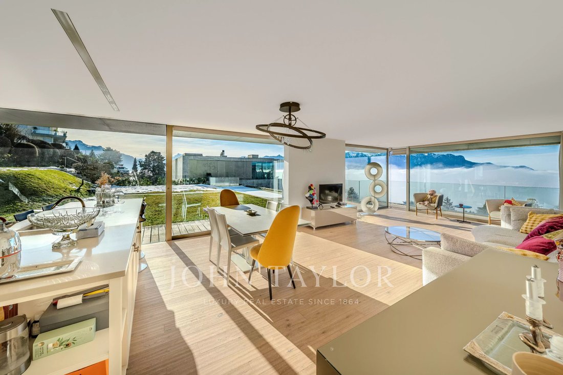 Exclusive! Exceptional Contemporary 4.5 Room Apartment With Panoramic Lake View