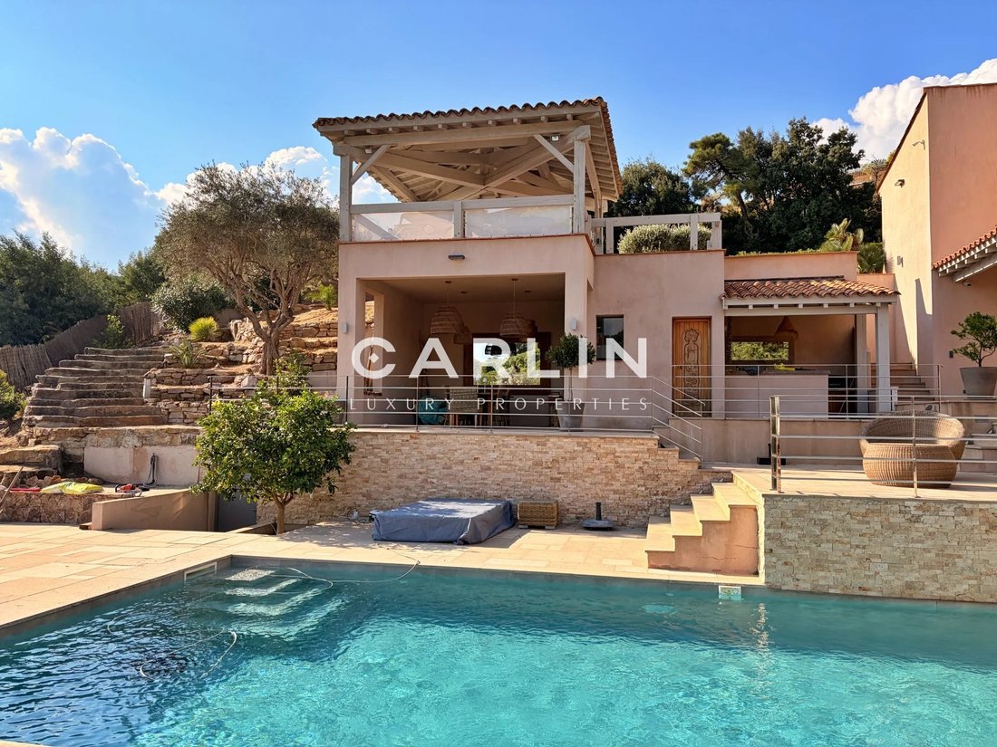 Villa in Les Bouteillers, Sainte-Maxime, France 3 - 16960279