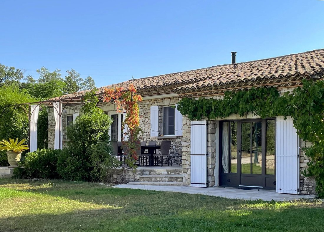 Estate in Uzès, Occitania, France 1 - 16948944