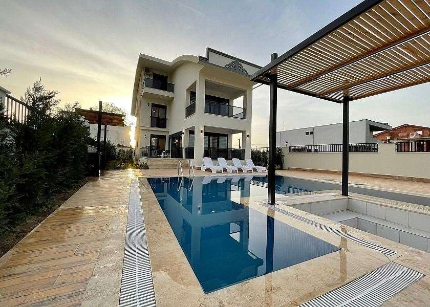 Villa in Antalya, Antalya, Turkey 1 - 16960099