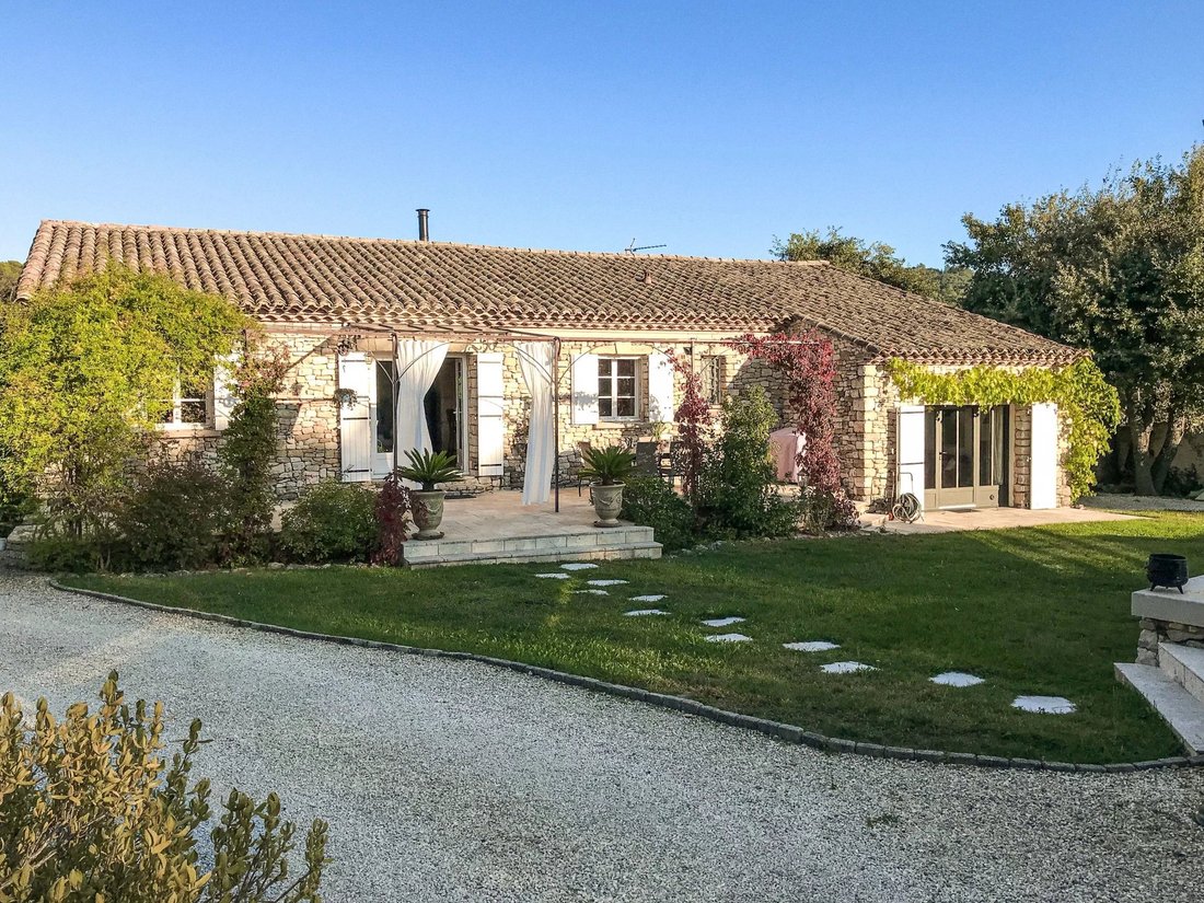 Estate in Uzès, Occitania, France 4 - 16948944
