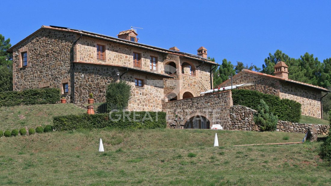 Estate in Casole d'Elsa, Tuscany, Italy 3 - 16960273