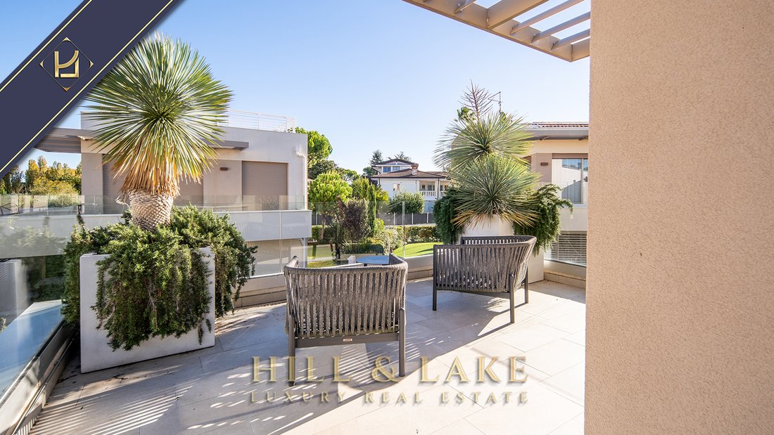 Villa in Colombare, Sirmione, Lombardy 1 - 16961521