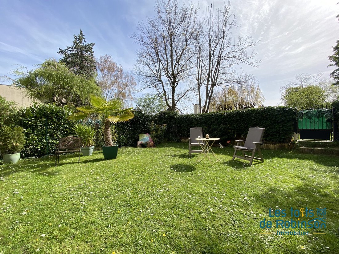 Apartment in Wallon, Le Plessis-Robinson, France 2 - 16961387