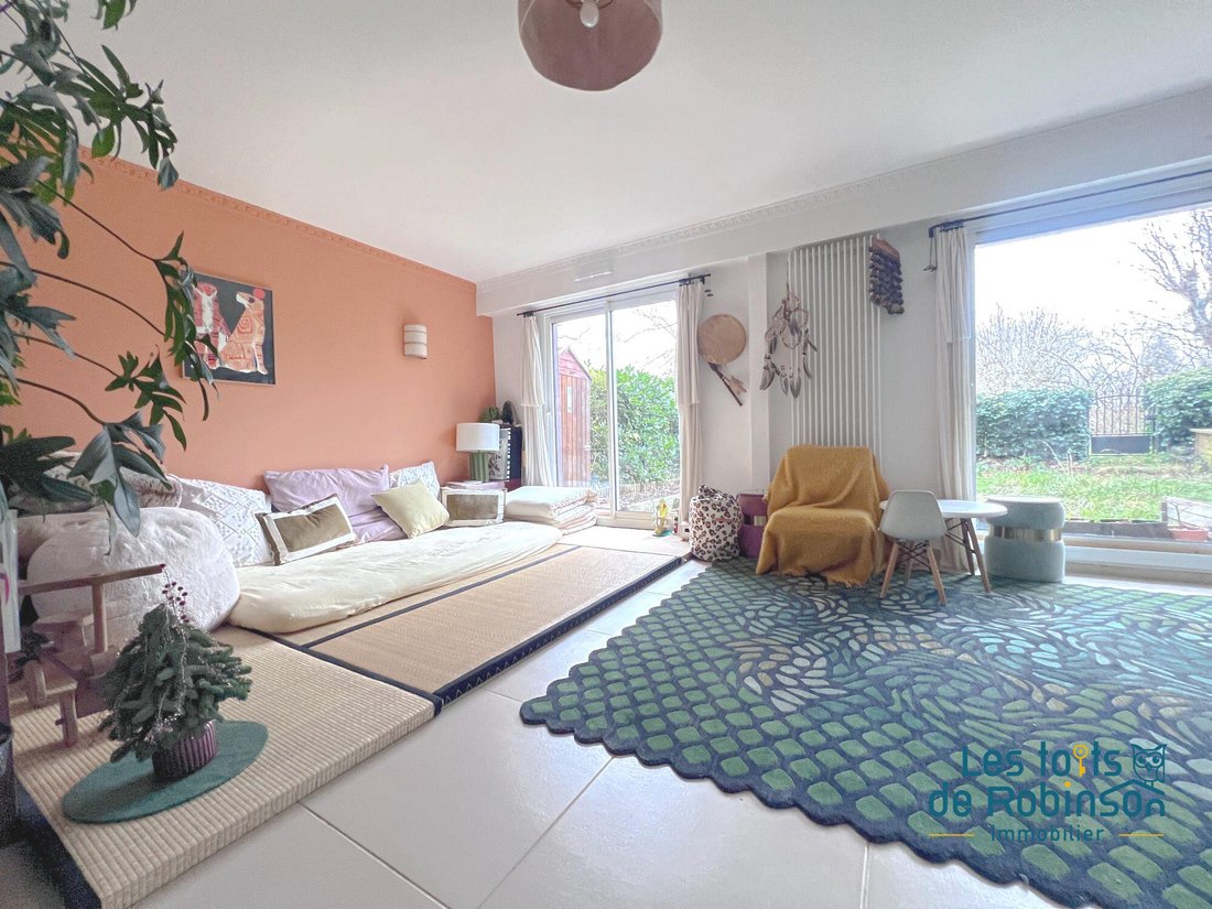 Apartment in Wallon, Le Plessis-Robinson, France 5 - 16961387