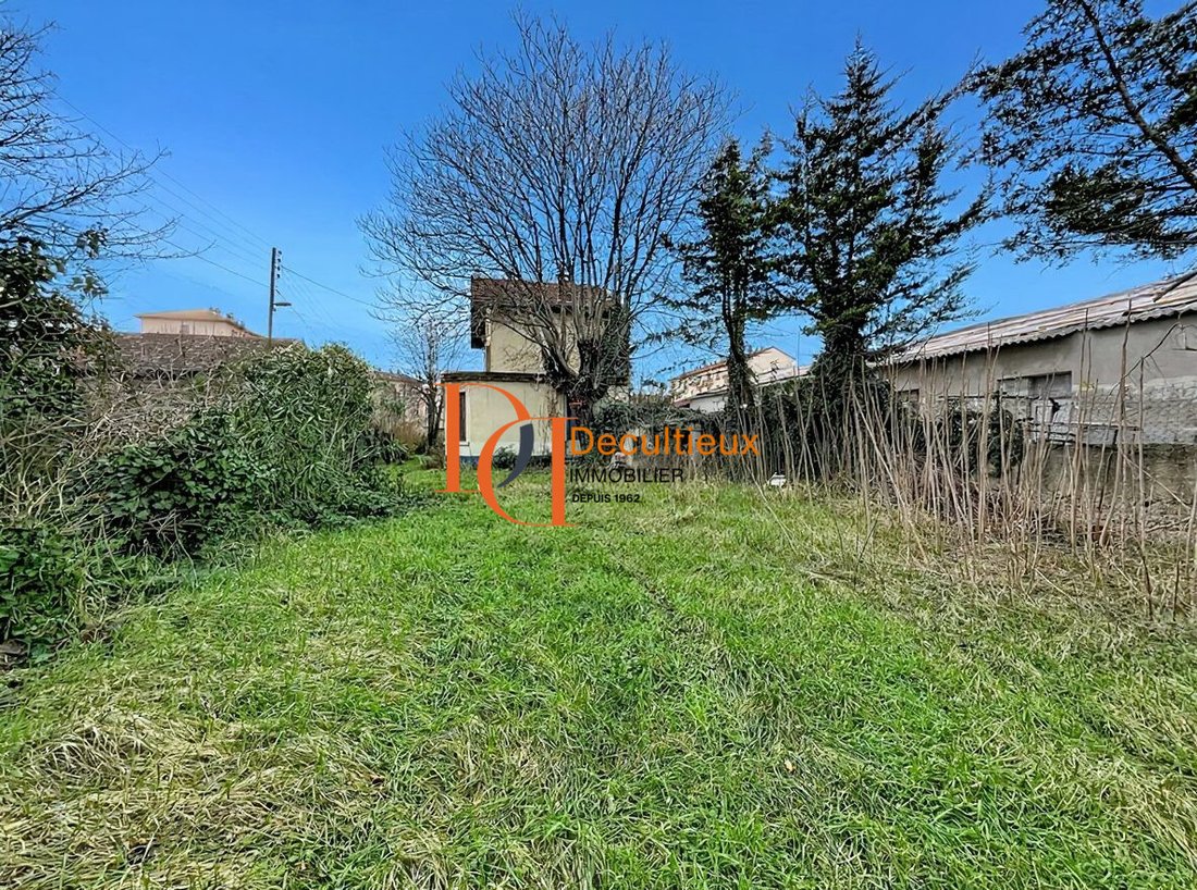 House in Zola - Pressence, Villeurbanne, France 5 - 16961317