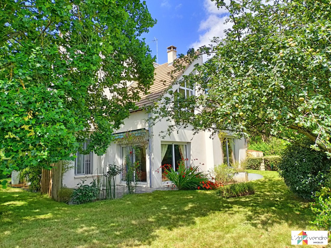 House in Yerres, Ile-de-France, France 1 - 16961357