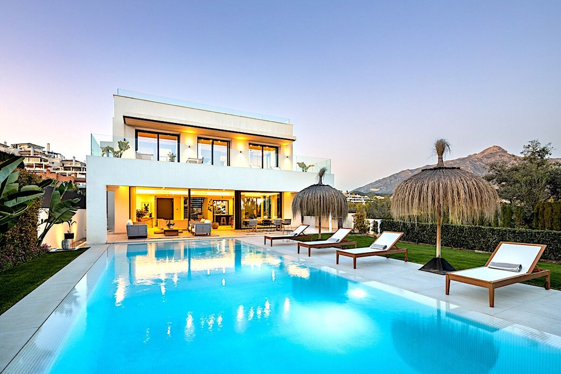 Villa in Marbella, Andalusia, Spain 3 - 16961933