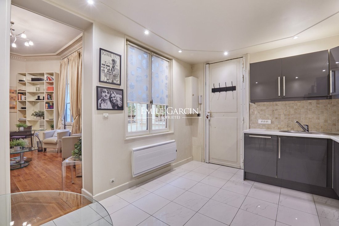 Apartment in Les Halles, Paris 1er Arrondissement, Paris 5 - 16962045