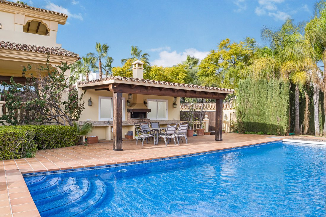 Villa à La Quinta, Benahavís, Andalousie 2 - 16962060