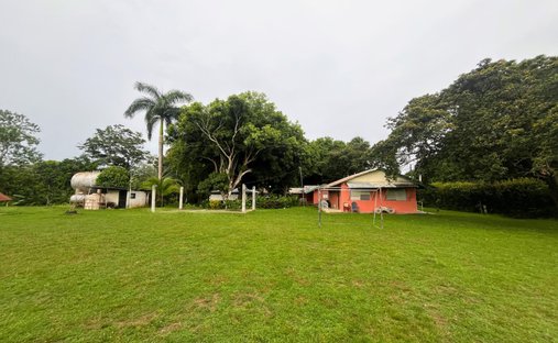Land in Rio Hato, Coclé, Panama 1