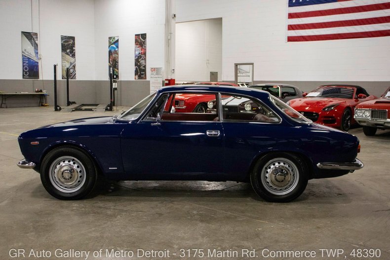 "Italian Driving Pleasure" in Commerce Twp, United States 3 - 16961987