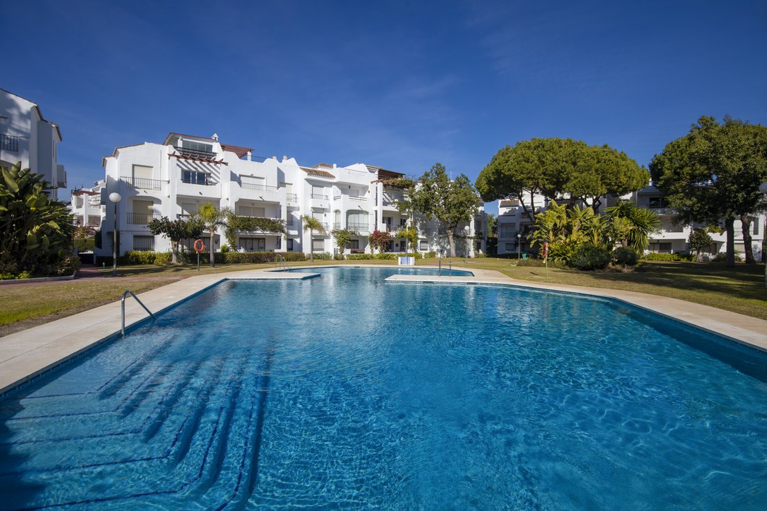 Stadthaus in Estepona, Andalusien, Spanien 3 - 16962266