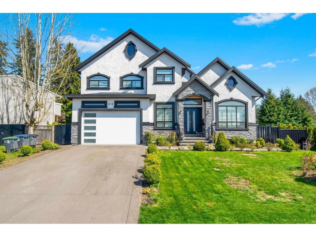 House in Surrey, British Columbia, Canada 2 - 16962281