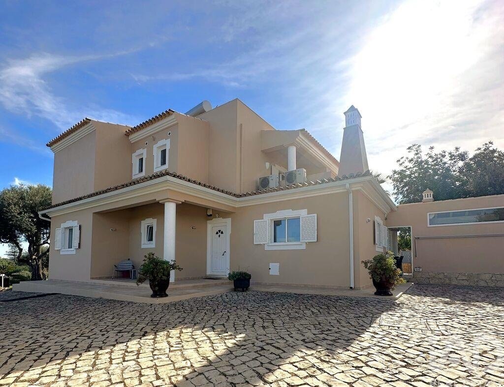 Townhouse in Armacao de Pera, Algarve, Portugal 4 - 16962803