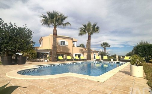 Maison de ville à Armação de Pêra, Algarve, Portugal 1