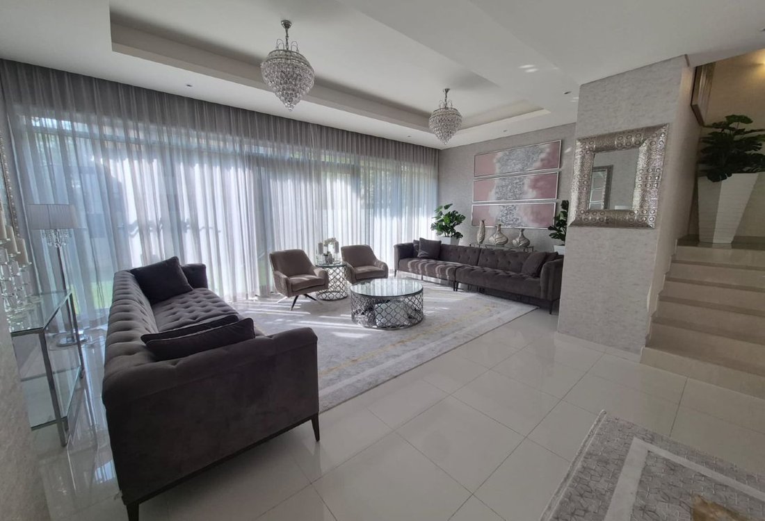 Villa in Damac Hills, Dubai, United Arab Emirates 3 - 16962826