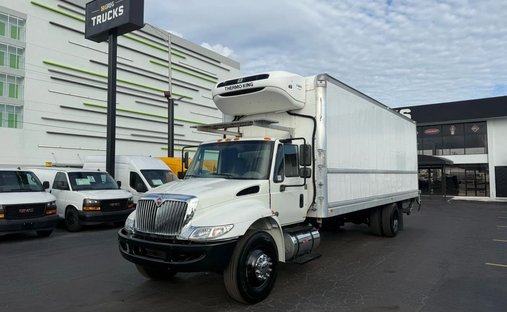 2019 International 4300 4300 Crew Cab in Miami, FL, United States 1